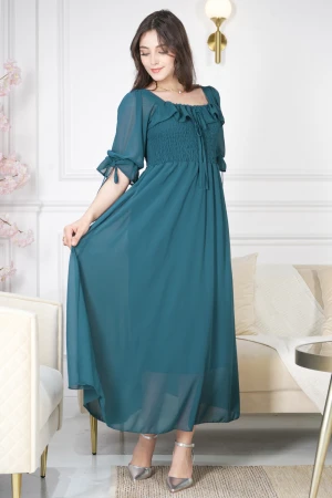 فستان نسائي أنيق لون أخضر بقصة صدر دائرية مزمومة عليها رباط من الامام و الأكمام   