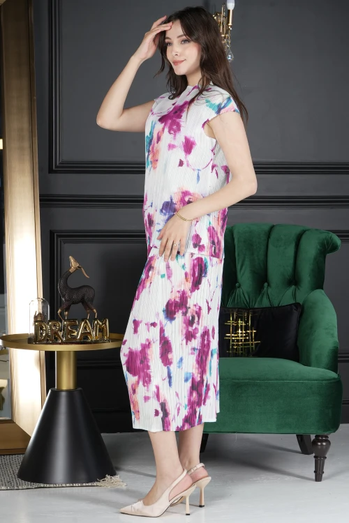 طقم نسائي أنيق قطعتين مشجر بلوزة بدون أكمام فتحة الصدر عالية مع تنورة متوسطة الطول