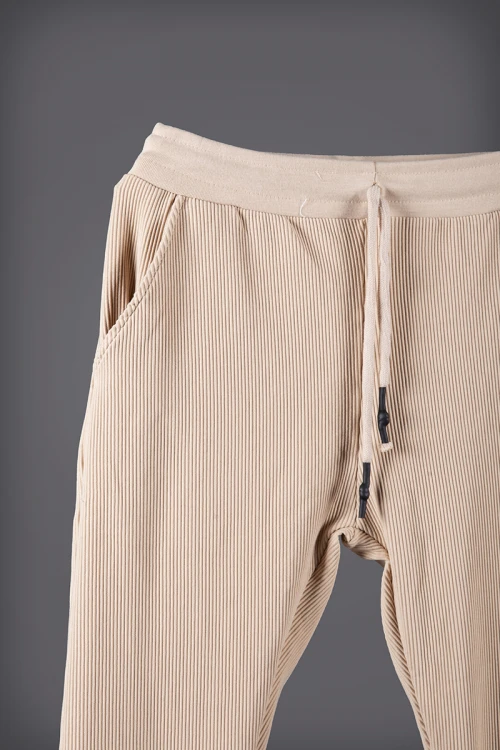 بنطلون رجالي تركي قماش مخطط لون بيج بجيوب ورباط على الخصر