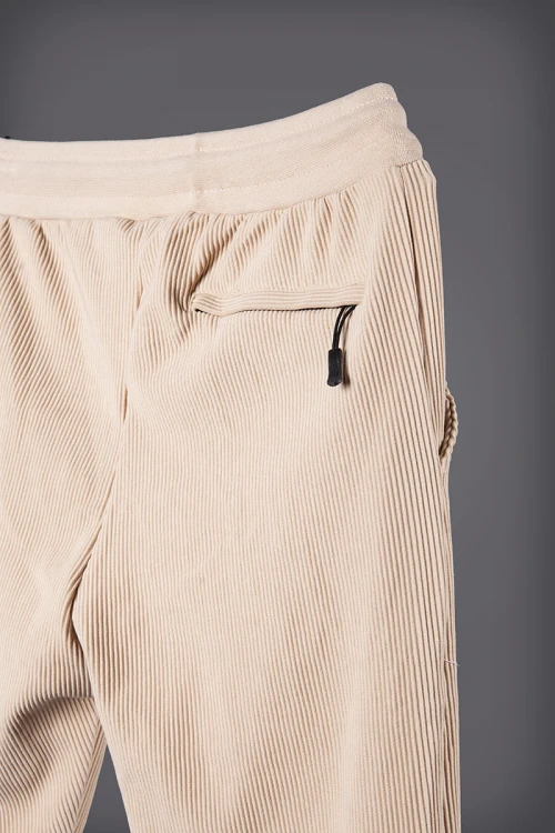 بنطلون رجالي تركي قماش مخطط لون بيج بجيوب ورباط على الخصر