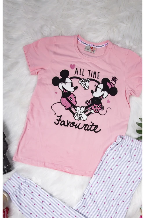 بيجاما نسائي أنيقة قطعتين تي شيرت لون زهري أكمام قصيرة بطبعات ميكي و ميني ماوس من الأمام وبنطلون مقلم بطبعات قلوب