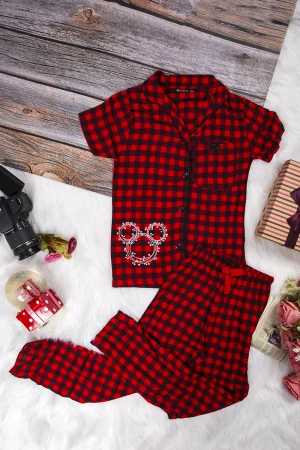 بيجاما بناتي أنيقة قطعتين قميص كاروهات أكمام قصيرة بياقة و أزرار أمامية وبنطلون برباط على الخصر 