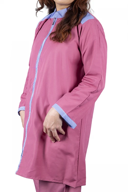 زي عاملة قطعتين بأكمام طويلة ياقة عالية و سحاب من الأمام