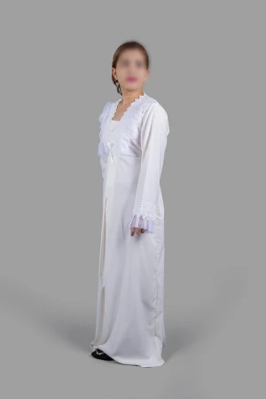 قميص نسائي رضاعة قطعتين لون سكري بأطراف دانتيل على الصدر و الأكمام مع طرحة 