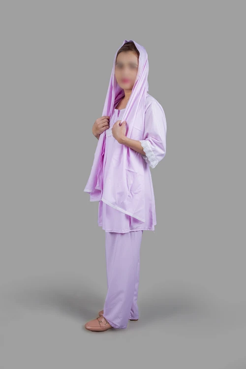 بيجاما نسائي رضاعة 3 قطع لون موف أكمام قصيرة بدانتيل و أزرار على الصدر مع طرحة