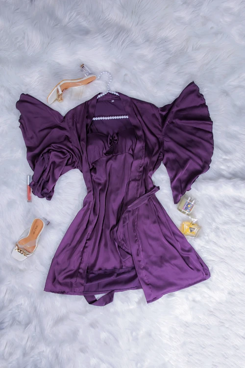 قميص لانجري نسائي قصير  قطعتين لون موف قماش حرير أكمام واسعة 