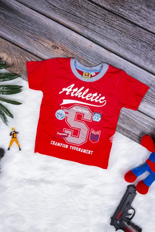 طقم بيجاما ولادي قطعتين تيشرت أكمام قصيرة بكتابات من الأمام مع شورت قصير