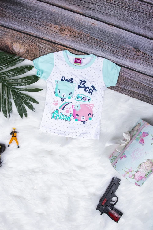 طقم بيجاما بناتي قطعتين تيشرت أكمام قصيرة بكتابات و رسوم من الأمام مع شورت قصير