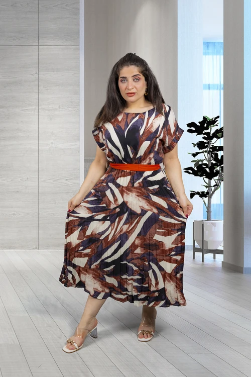 فستان نسائي أنيق قماش مشجر بقصة صدر دائرية و أكمام قصيرة وزم وكسرات من الخصر  مع حزام خارجي