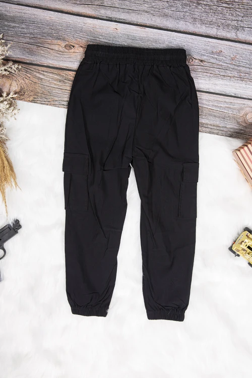 بنطلون بناتي أنيق لون أسود بجيوب من الجوانب ومطاط من الأطراف و رباط على الخصر 