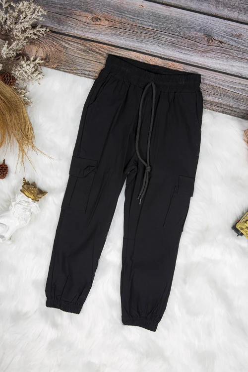 بنطلون بناتي أنيق لون أسود بجيوب من الجوانب ومطاط من الأطراف و رباط على الخصر 