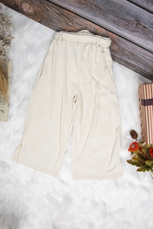 بنطلون بناتي واسع أنيق لون بيج بجيوب من الأمام و رباط على الخصر