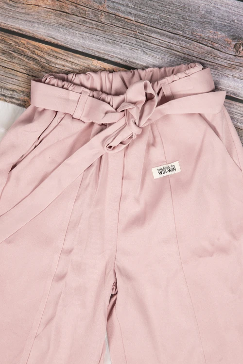 بنطلون بناتي واسع أنيق لون وردي بجيوب من الأمام و رباط على الخصر