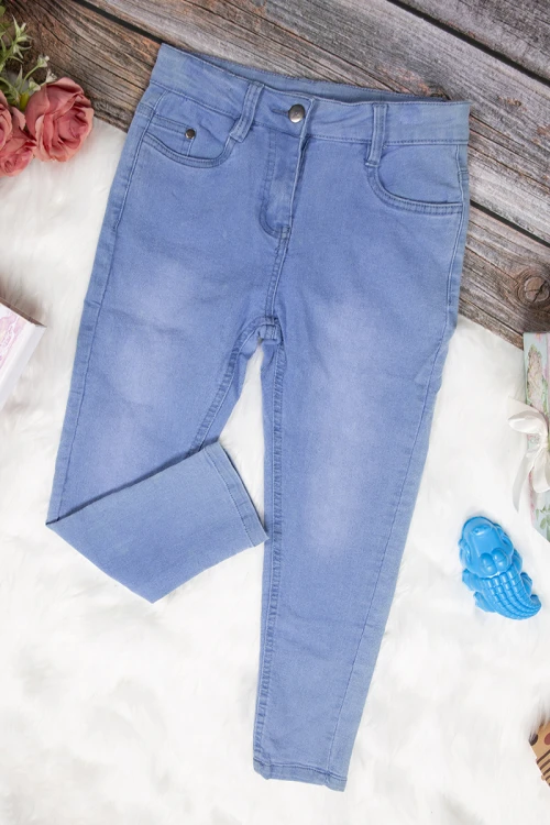 بنطلون بناتي جينز سكيني أنيق لون أزق بجيوب من الأمام والخلف وسحاب و زر قفل
