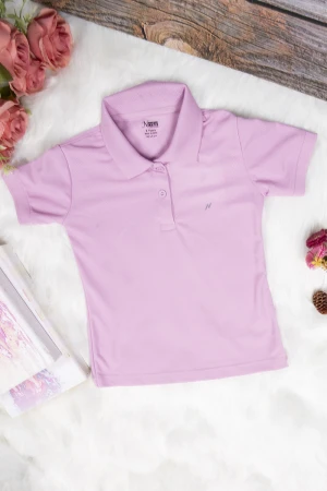 تيشرت بناتي انيق لون موف أكمام قصيرة و ياقة بأزرار من الأمام 