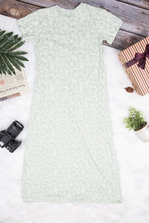 قميص بناتي طويل بأكمام قصيرة  لون مشجر رمادي و أسود و كتابة من الأمام 