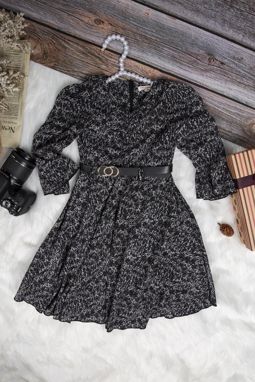 فستان بناتي أنيق مشجر لون أسود  أكمام طويلة و ربطة على الرقبة وحزام خارجي على الخصر