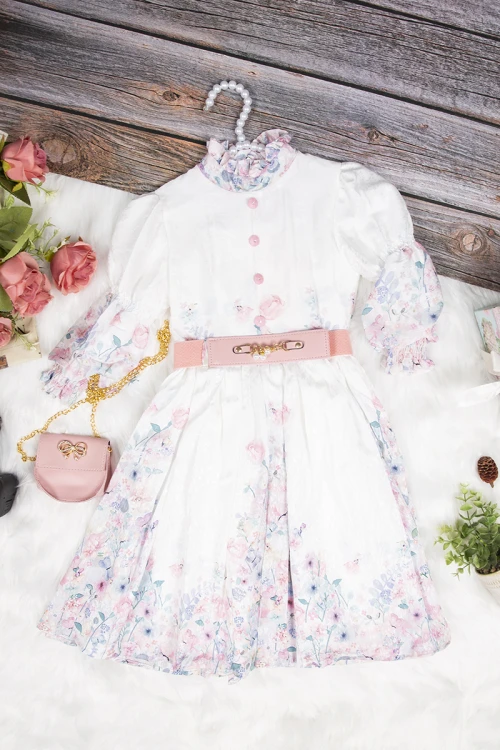 فستان بناتي أنيق مشجر ياقة عالية بأزرار وحزام خارجي على الخصر مع شنطة صغيرة 