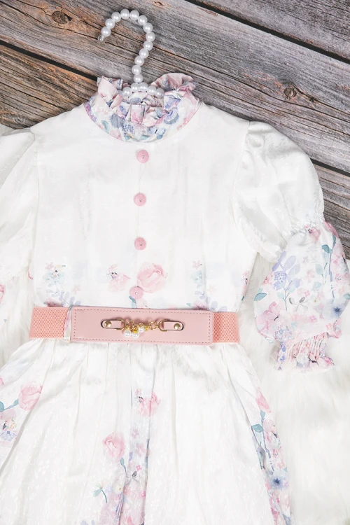 فستان بناتي أنيق مشجر ياقة عالية بأزرار وحزام خارجي على الخصر مع شنطة صغيرة 