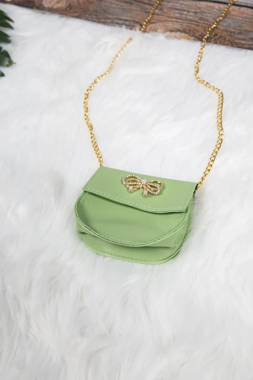 فستان بناتي أنيق مشجر ياقة عالية بأزرار وحزام خارجي على الخصر مع شنطة صغيرة 