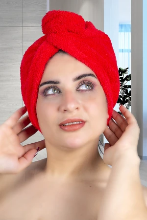 منشفة حمام قطن للرأس لون أحمر لف بزار قفل من الخلف 