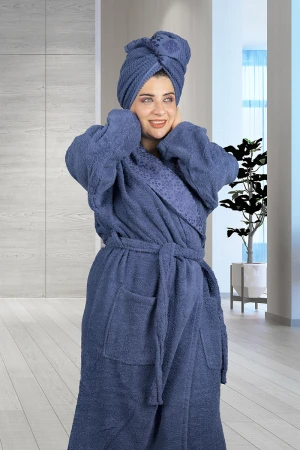 طقم روب حمام طويل لون كحلي 5 قطع يتكون من روب  ومنشفة كبيرة ومنشفة رأس وقفاز غسيل و شبشب