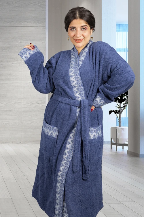 طقم روب حمام طويل لون كحلي 2 قطع يتكون من روب  ومنشفة كبيرة ومنشفة رأس وقفاز غسيل و شبشب