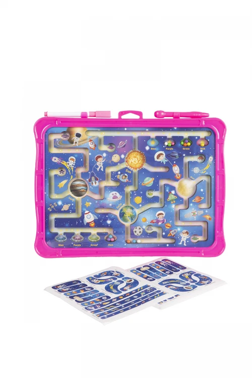لعبة لوحة المتاهة المغناطيسية للأطفال مع الملصقات ولوح كتابة