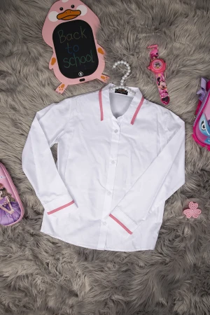 قميص مدرسي لون أبيض بتقليمة وردي