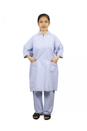 زي عاملة قطعتين قماش مقلم  أكمام قصيرة و ياقة بسحاب وجيوب من الأمام 