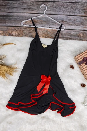 قميص نوم لانجري نسائي قصير قطعتين قماش مطاط بأطراف ساتان مع فيونكه من الأمام