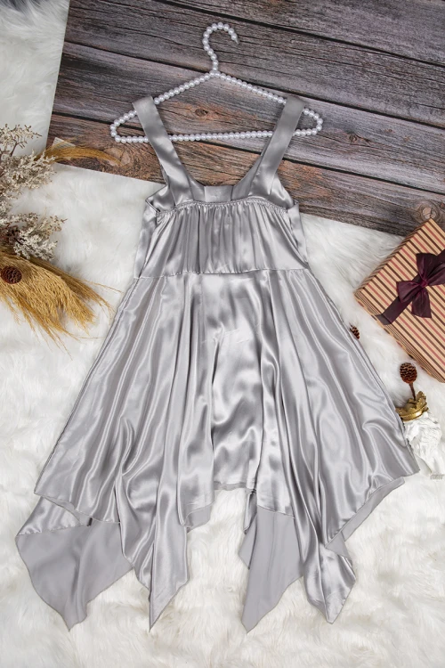 قميص نوم لانجري نسائي قصير قطعتين قماش ساتان مع رباط متقاطع من الصدر 