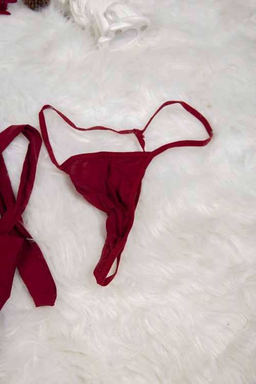 قميص نوم لانجري نسائي ثلاث قطع بتطريز دانتيل من الصدر و الأطراف 