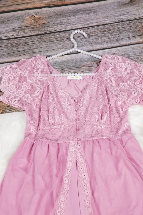 قميص نوم لانجري نسائي قصير قطعتين ساتان مع دانتيل بأكمام قصيرة