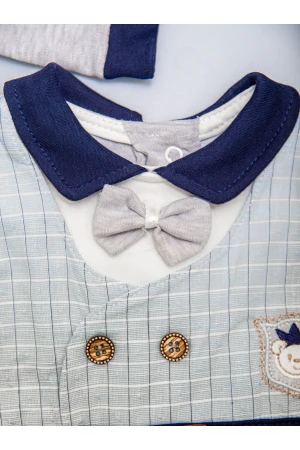 افرول أطفال ولادي قماش قطن سادة ومقلم لون رمادي مع كحلي بياقة و فيونكة و أكمام طويلة بشكل سديري و حزام من الأمام مع طاقية رأس