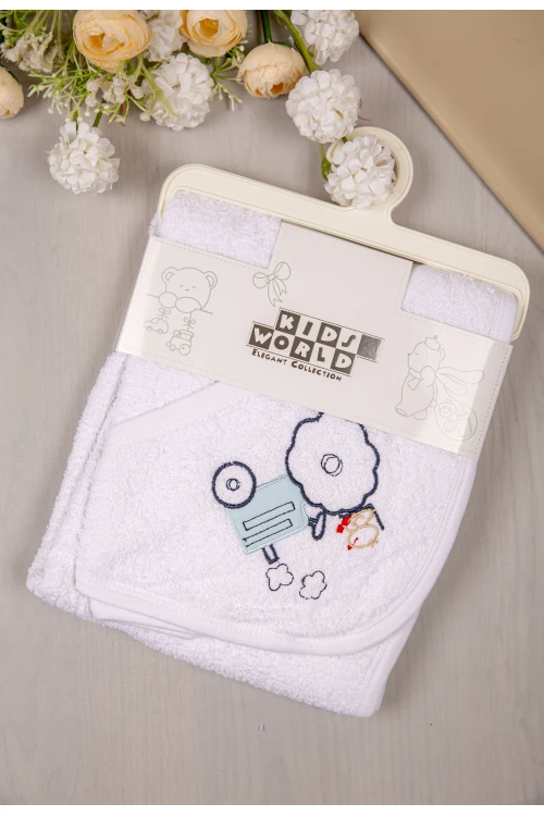 منشفة استحمام مواليد  قطعة واحده لون أبيض بغطاء رأس مزينة برسومات كرتونية