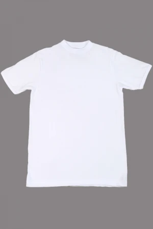 فانيلة داخلية بياقة ضيقة 