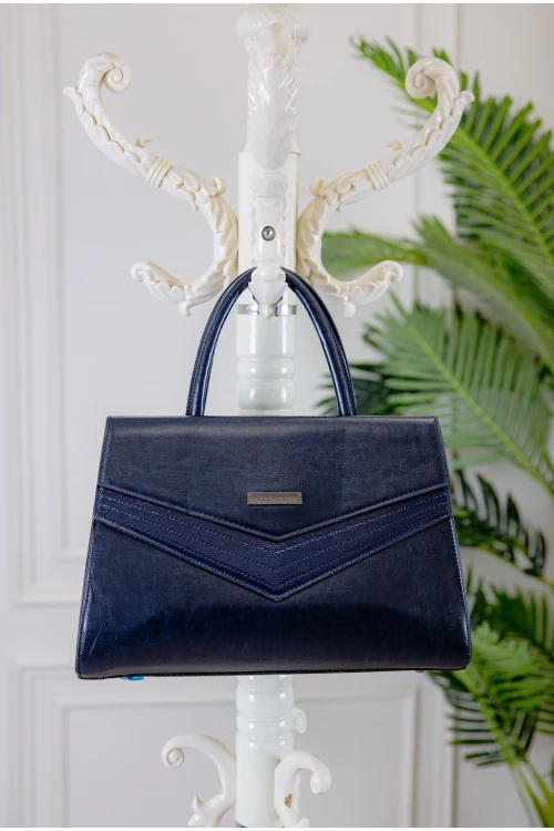 حقيبة يد نسائية مصنوعة من الجلد بتصميم أنيق مع محفظة صغيرة وجيب خلفي