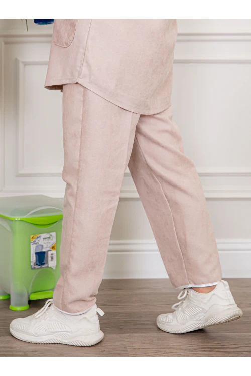 زي عاملة شتوي قطعتين أكمام طويلة بجيوب و ياقة و أزرار أمامية