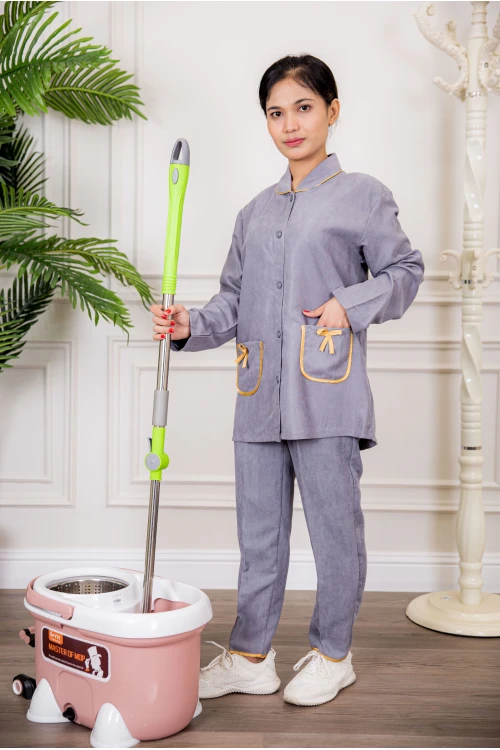 زي عاملة شتوي قطعتين أكمام طويلة وجيوب فيونكة و ياقة بازرار أمامية