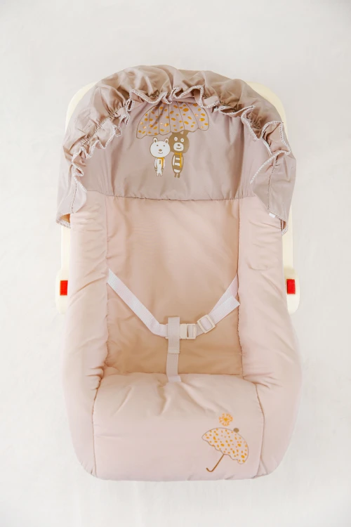 كرسي أطفال بحزام وغطاء حماية