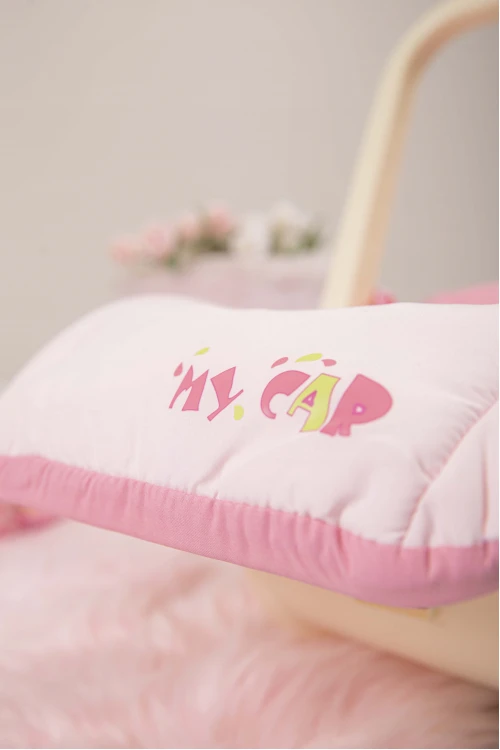 كرسي أطفال بحزام وغطاء حماية