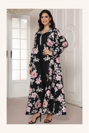 جلابية مخور نسائي انيقة قماش مشجر أكمام طويلة وفتحة صدر دائرية مطرزة بالكريستال