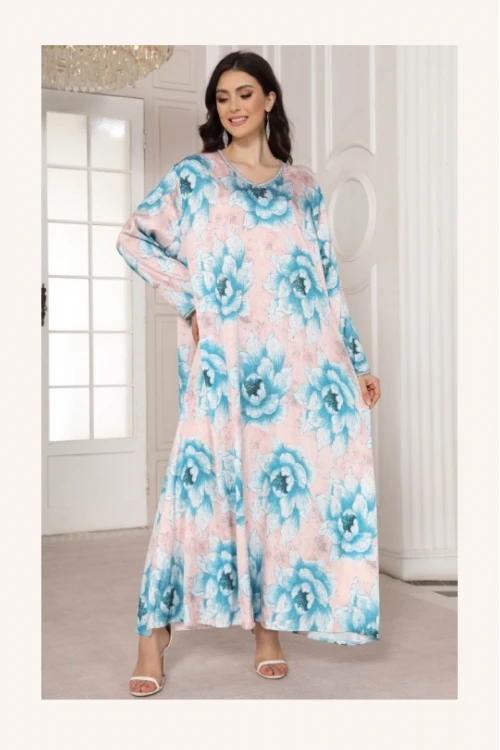 جلابية مخور نسائي انيقة قماش مشجر بفصوص لامعة أكمام طويلة وفتحة صدر دائرية مطرزة بالكريستال