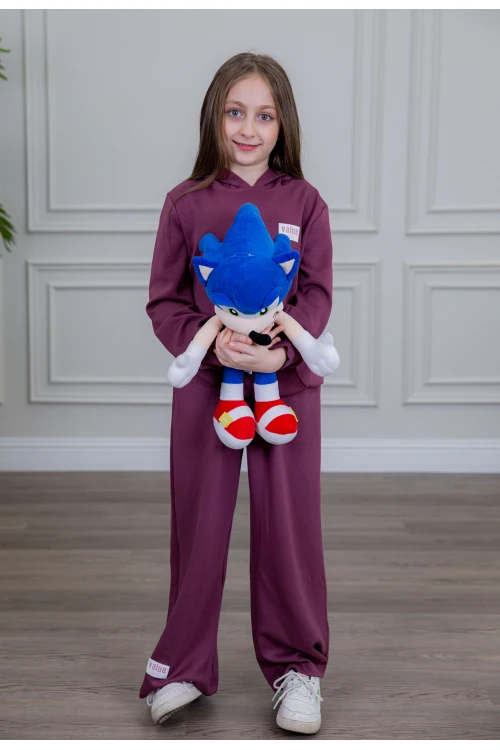 طقم بناتي أنيق قطعتين لون بنفسجي أكمام طويلة مع كتابة أمامية و بنطلون بجيوب و مطاط من الأسفل