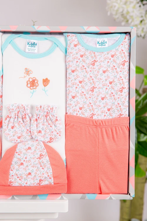 طقم هدايا مواليد 14 قطعة لون برتقالي وأبيض مزينة برسومات كرتونية