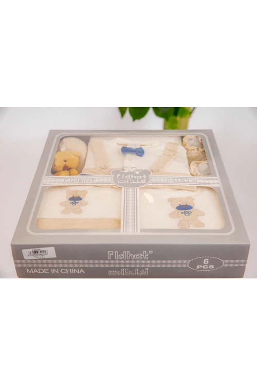 طقم هدايا مواليد 6 قطع لون بني وبيج مزينة برسومات كرتونية