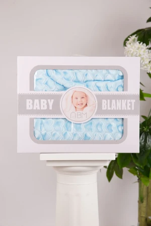 بطانية لحديثي الولادة لون أزرق مزينة برسومات