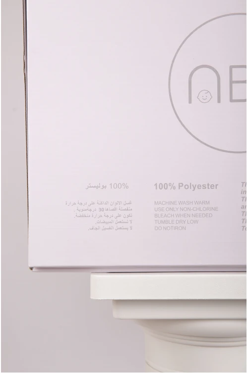 منشفة استحمام مواليد لون أزرق بغطاء رأس مزينة برسومات