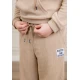 طقم ولادي أنيق قطعتين لون بيج مع قبعة هودي بجيوب أمامية وأكمام طويلة و بنطلون بجيوب جانبية